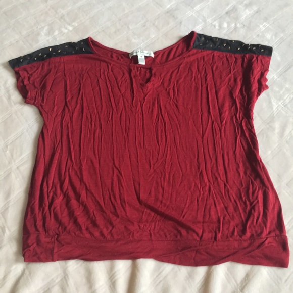 Loose Red Blouse w/ Fun Sleeves - Picture 1 of 4